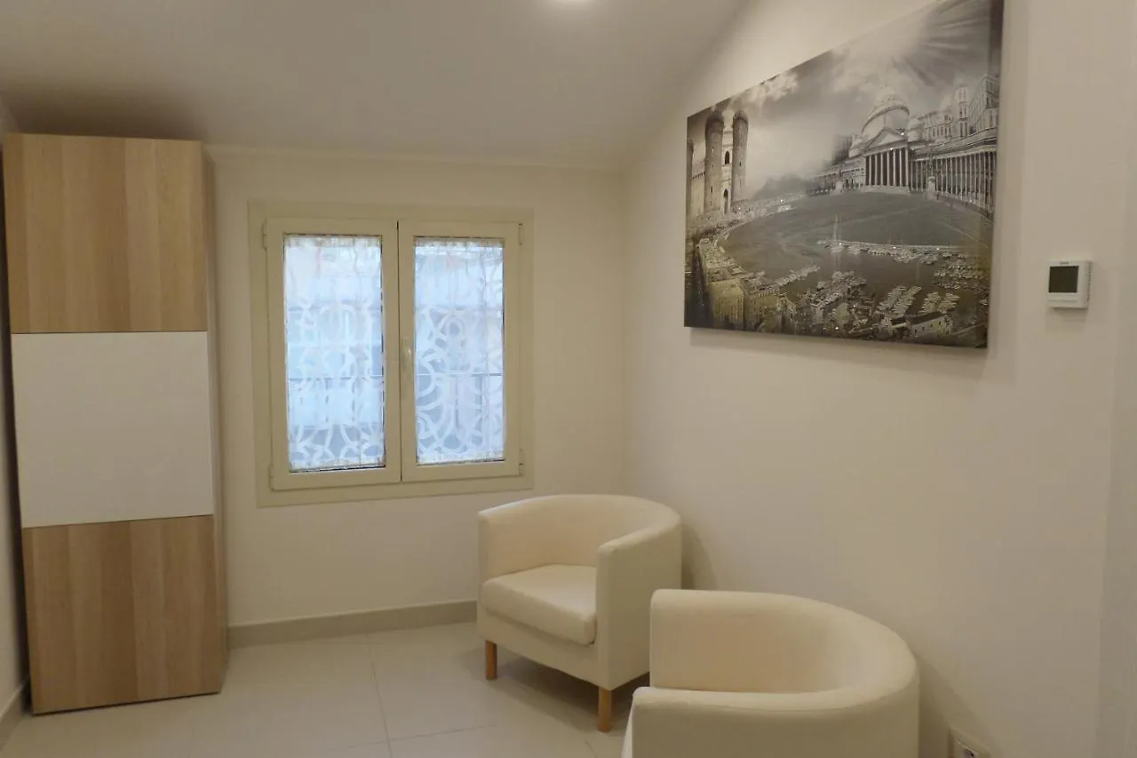 Bed and Breakfast B&B Mansarda Del Sole Νάπολη